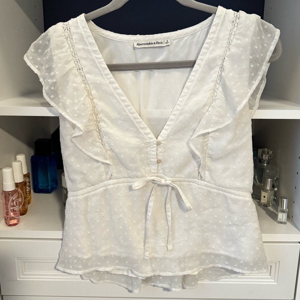 A&F cream top